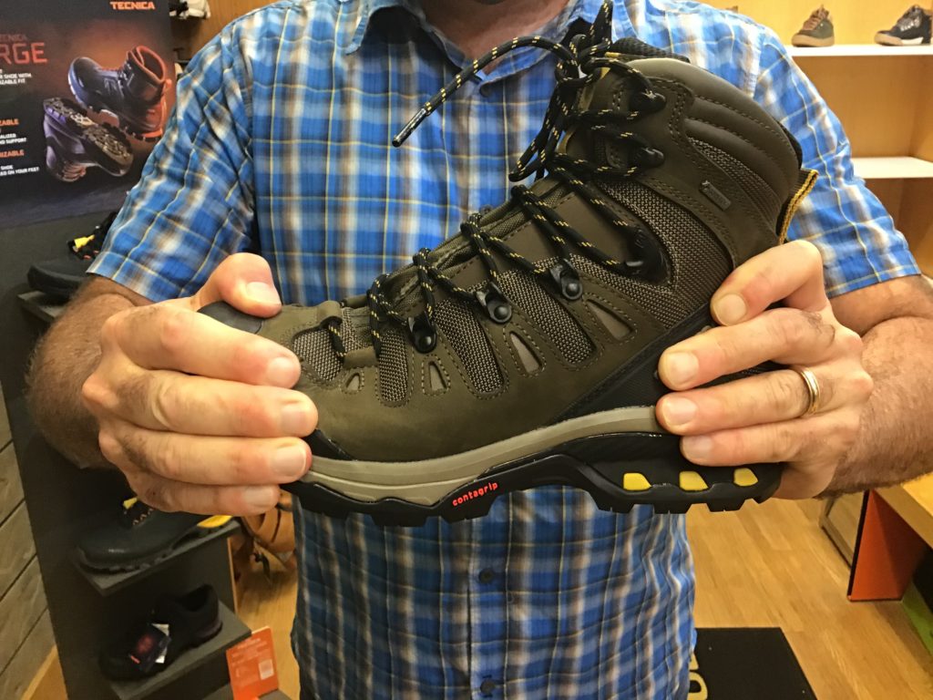 best hiking boots: how to choose the right pair - www.hikingfeet.com