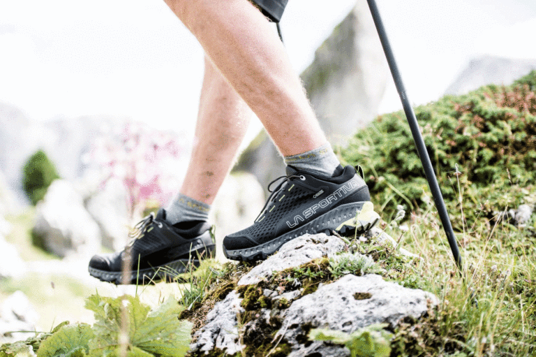 womens hiking shoes narrow width