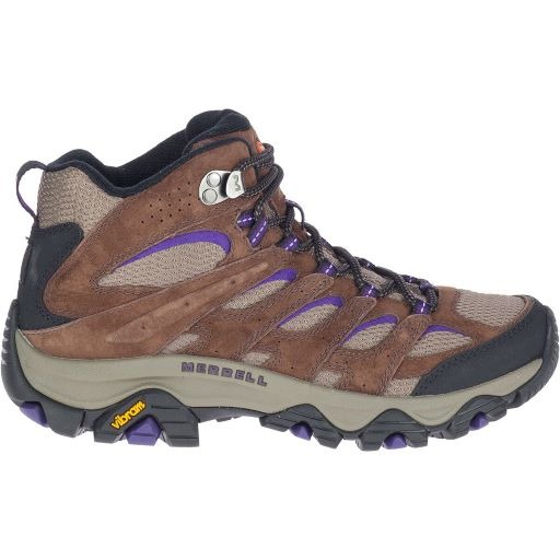 best hiking boots for wide feet - www.hikingfeet.com