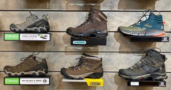 hiking boot & hiking shoe reviews - www.hikingfeet.com