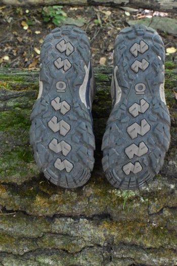 Oboz Sawtooth X Low Review: New and improved? - www.hikingfeet.com